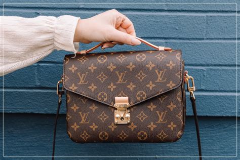 fake louis vuitton messenger bag|faux louis Vuitton Bag.